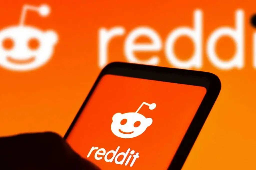 جوجل تبرم صفقة تدريب على الذكاء الاصطناعي مع Reddit بـ 60 مليون دولار