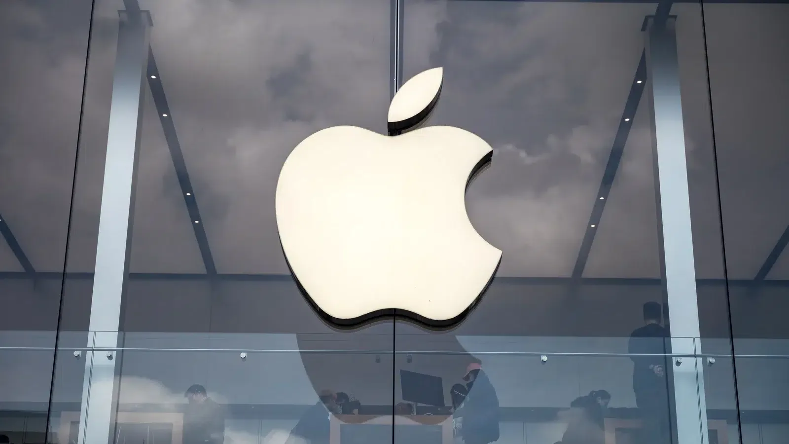 AAPL