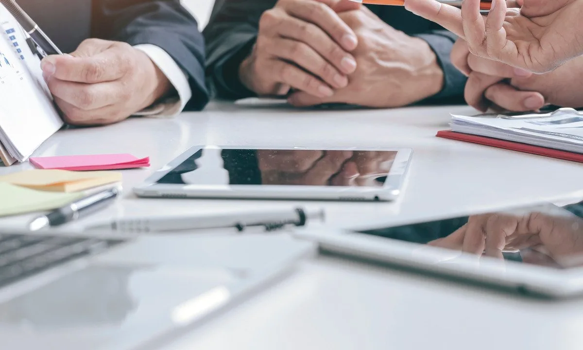 كيف تبني شراكات عمل ناجحة في 7 خطوات