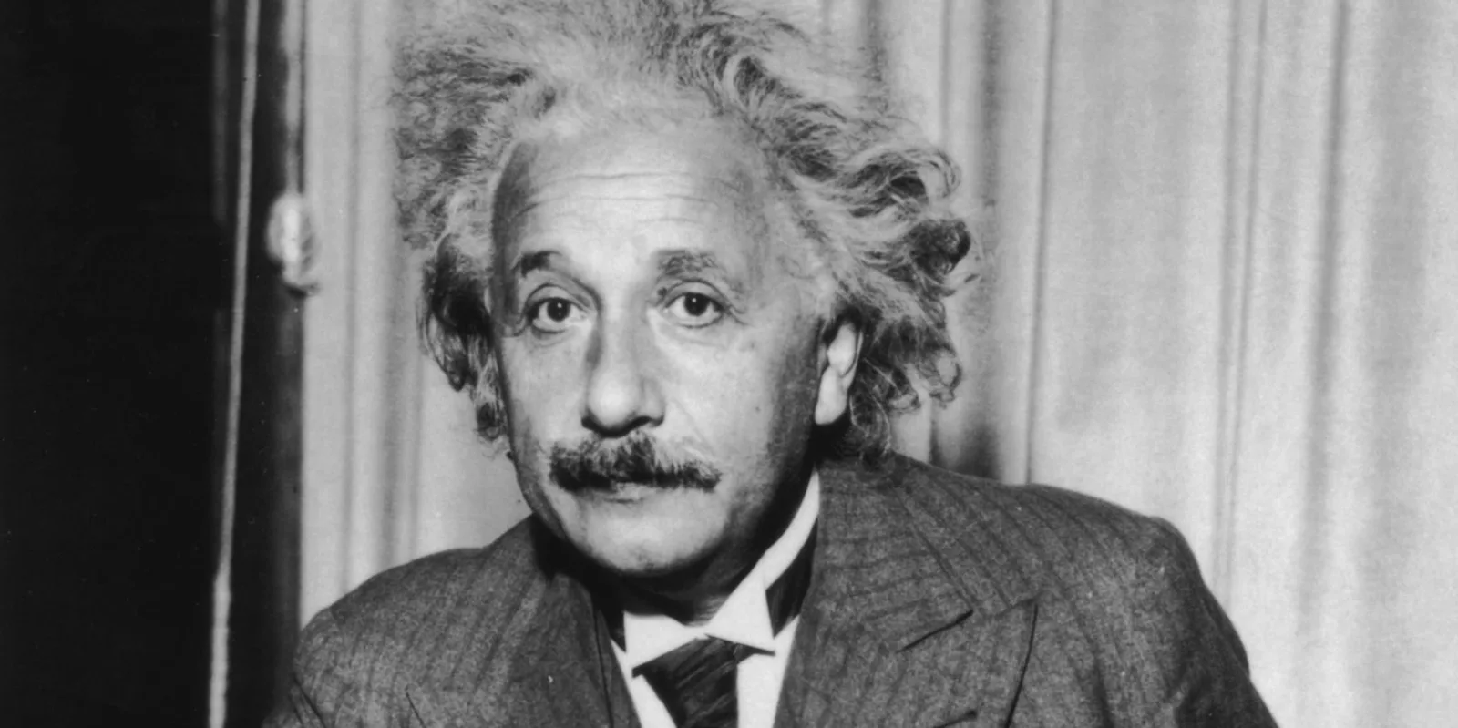6 دروس من أينشتاين للنجاح في الحياة والعمل