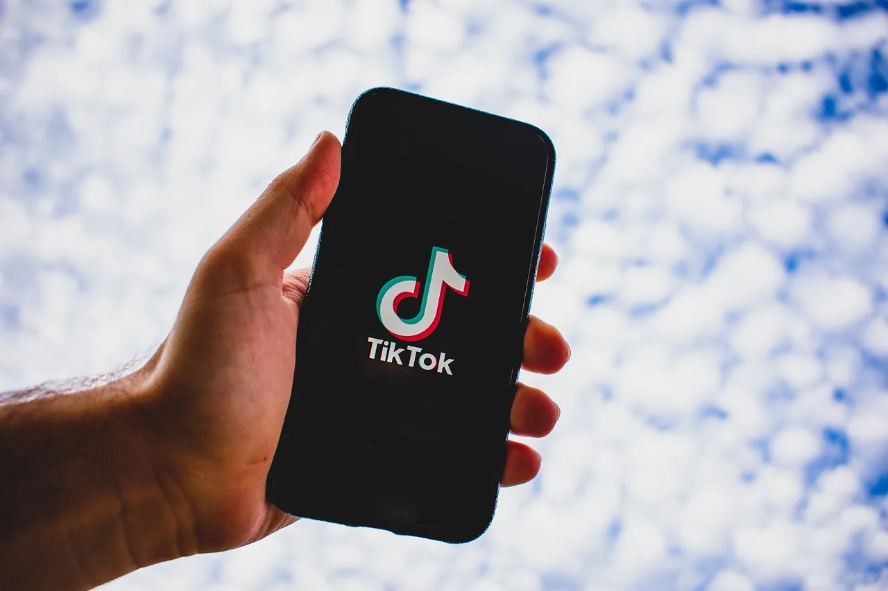 9 نصائح حول كيفية استخدام TikTok للأعمال